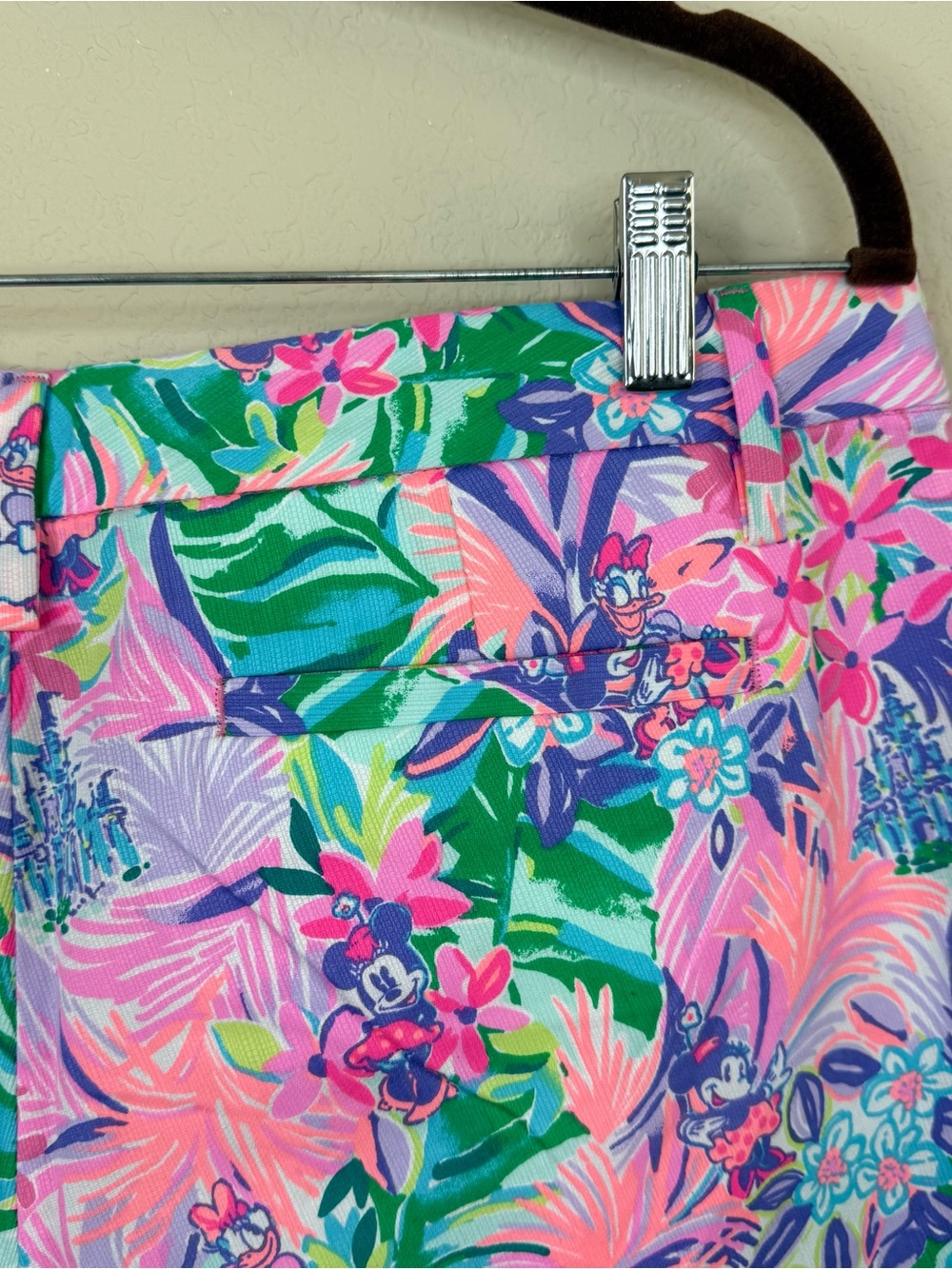 NWT Lilly Pulitzer Disney Dreamin Callaha Shorts Sz 10 Minnie Daisy Duck Flora - Picture 6 of 16